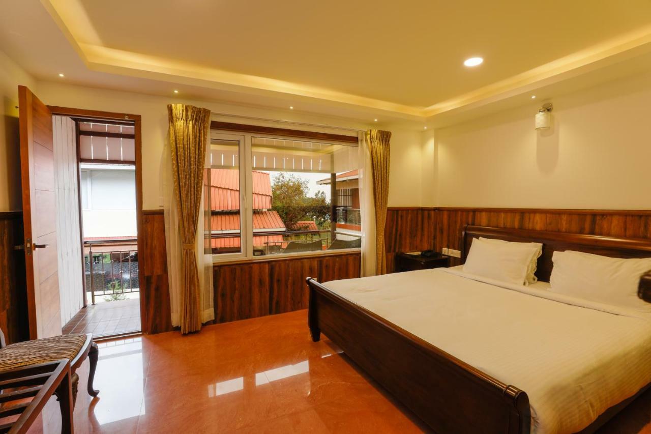 Lakshmi Holiday Resort Котажирі Екстер'єр фото